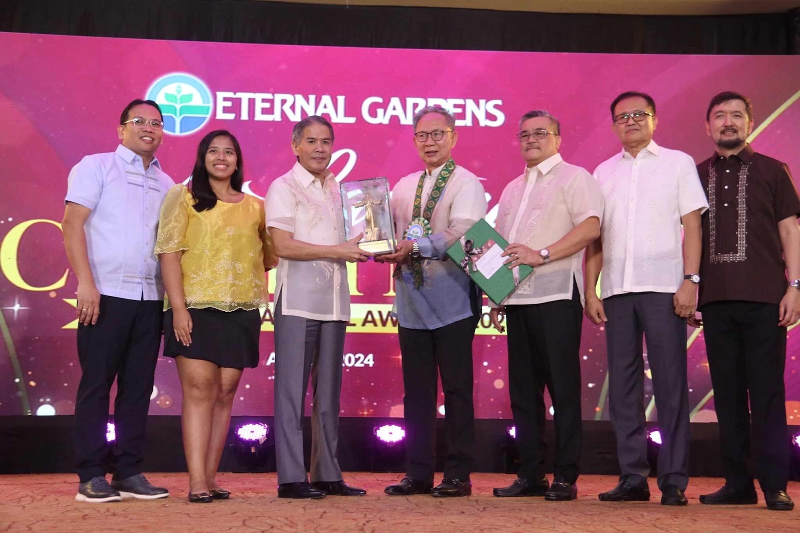 Eternal Gardens honors 71 top sales achievers for 2023